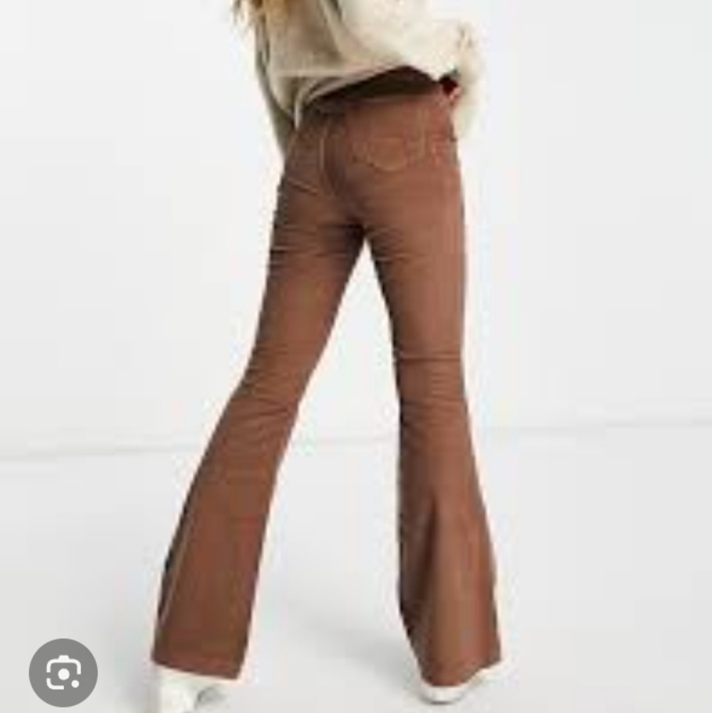 Hollister High-Rise Flare Jeans in Brown